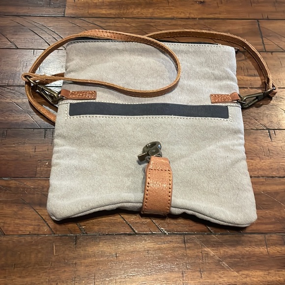 Mona B Canvas Leather Crossbody Purse Shoulder Bag - Picture 4 of 9